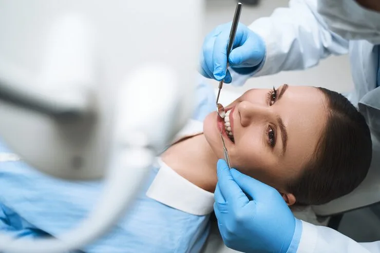 İmplant tedavisi at Key Smile